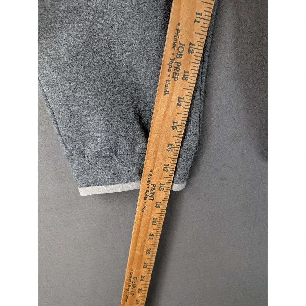Nike Women's Dri-Fit Just Do It Crop Sweatpants Gray Pink Small
